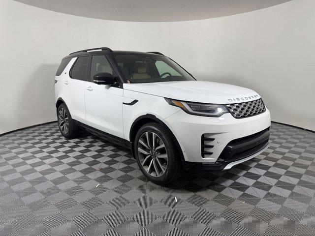 new 2026 Land Rover Discovery car, priced at $78,131