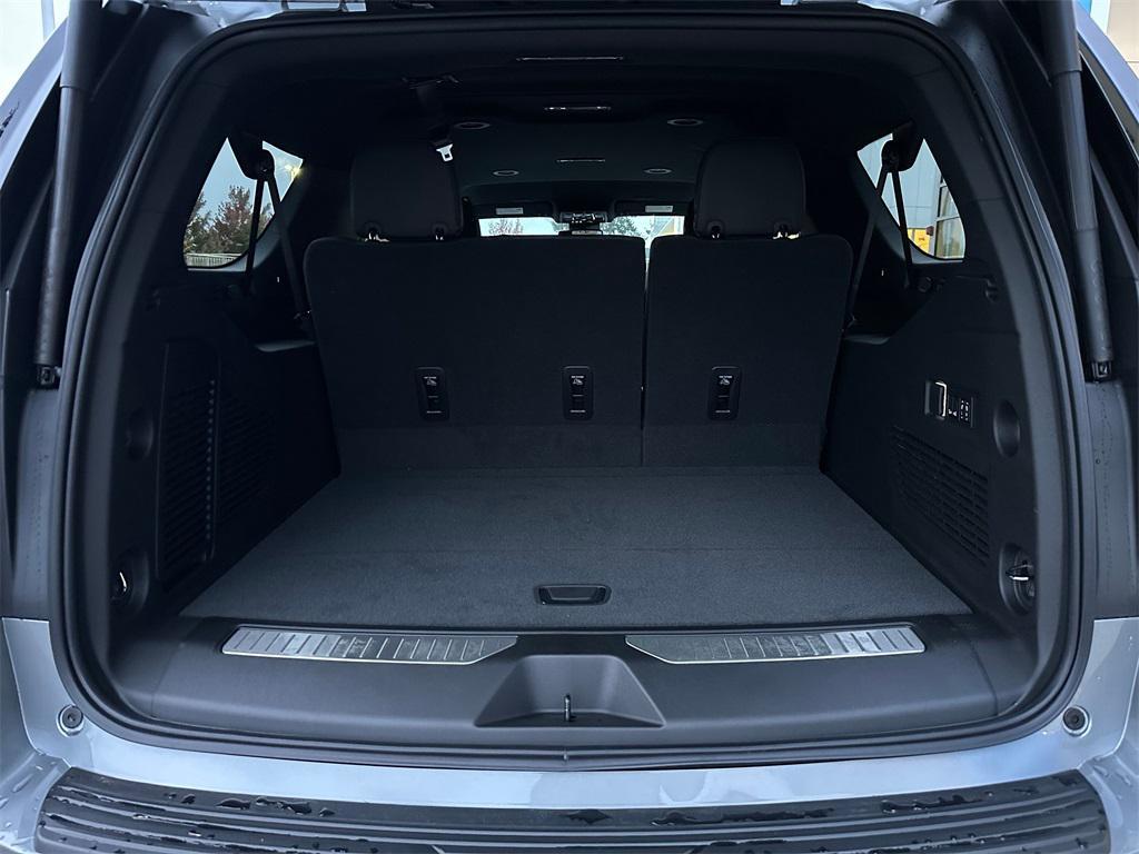 new 2026 Chevrolet Suburban car, priced at $77,895