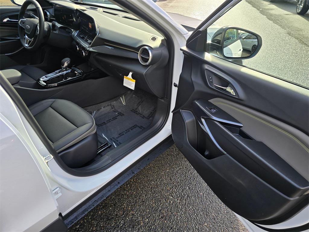 new 2026 Chevrolet Trax car, priced at $27,195