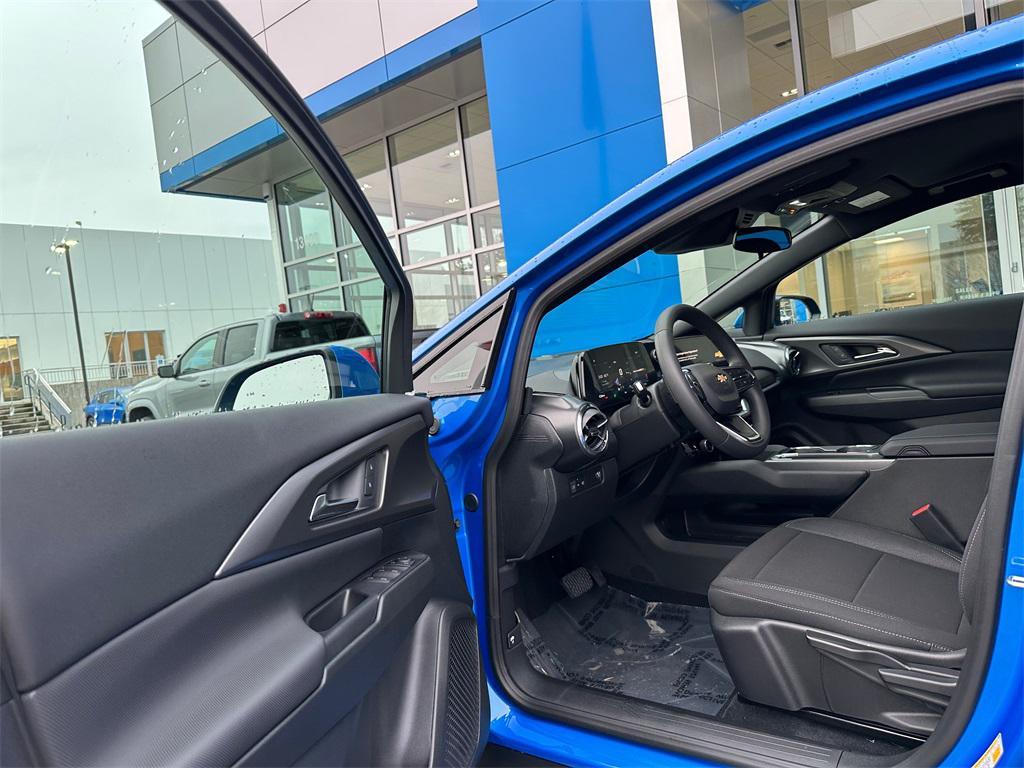 new 2026 Chevrolet Equinox EV car, priced at $32,245