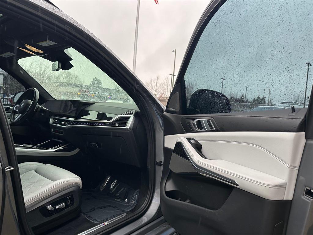 used 2023 BMW X7 car, priced at $52,500