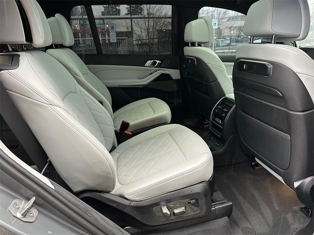 used 2023 BMW X7 car, priced at $52,500