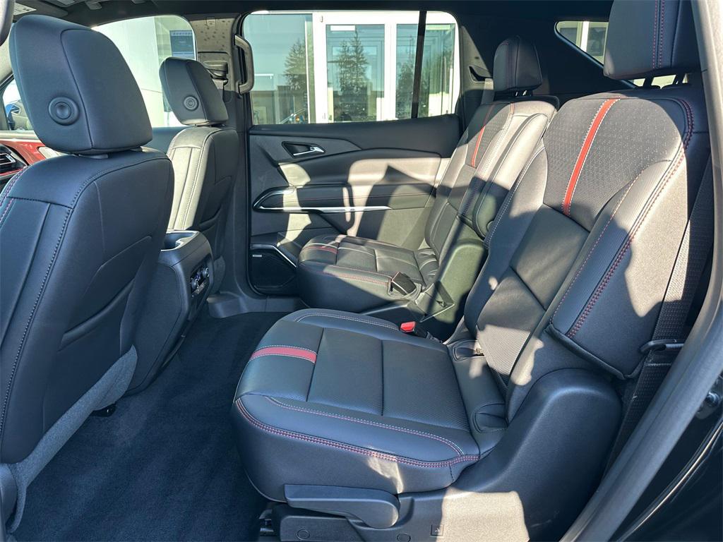 used 2025 Chevrolet Traverse car, priced at $55,500