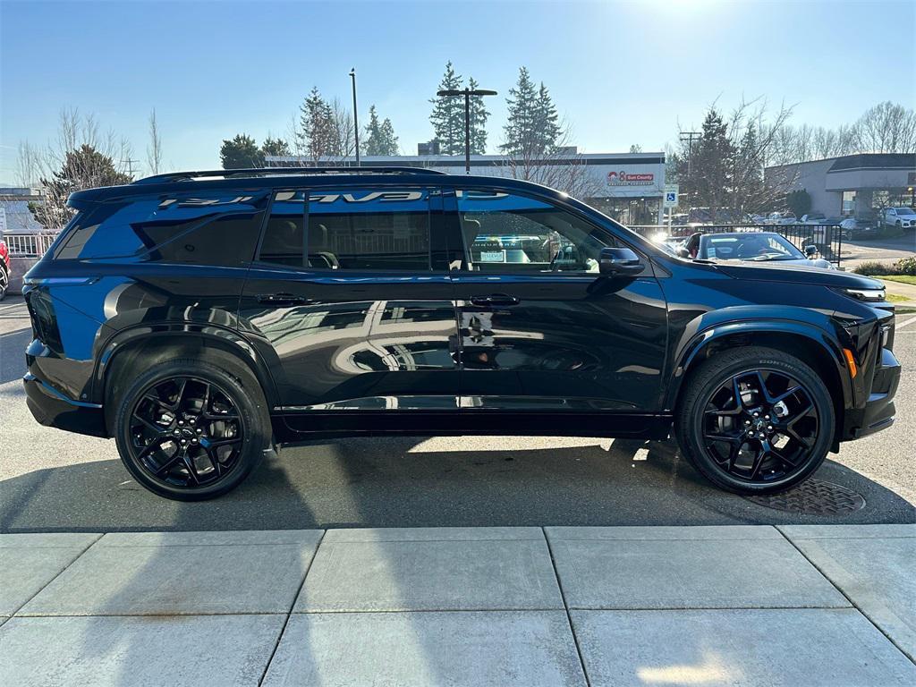 used 2025 Chevrolet Traverse car, priced at $55,500