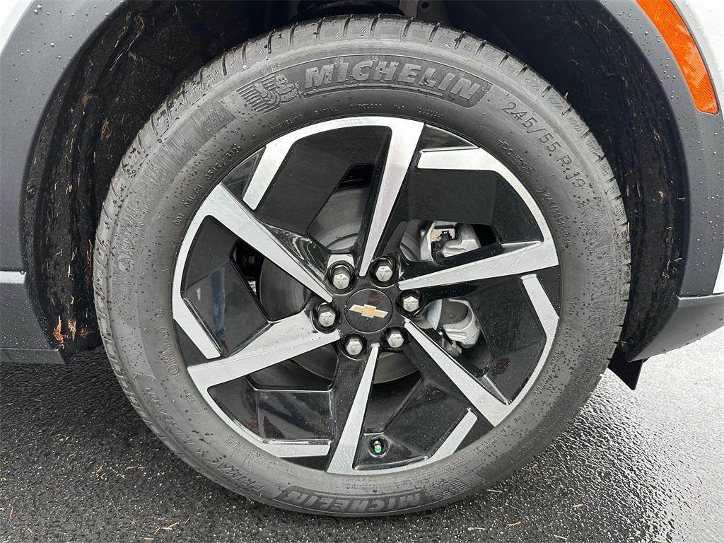 new 2026 Chevrolet Equinox EV car, priced at $33,672