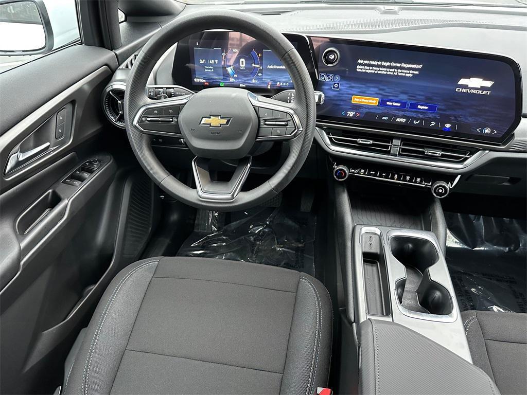 new 2026 Chevrolet Equinox EV car, priced at $32,245