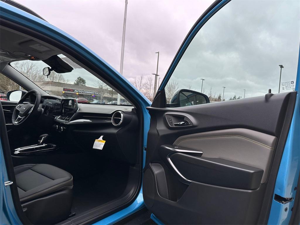 new 2026 Chevrolet Trax car, priced at $27,385