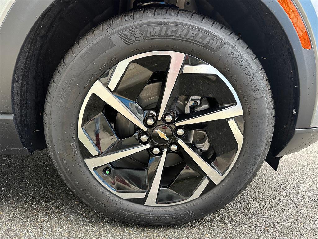 new 2026 Chevrolet Equinox EV car, priced at $40,272