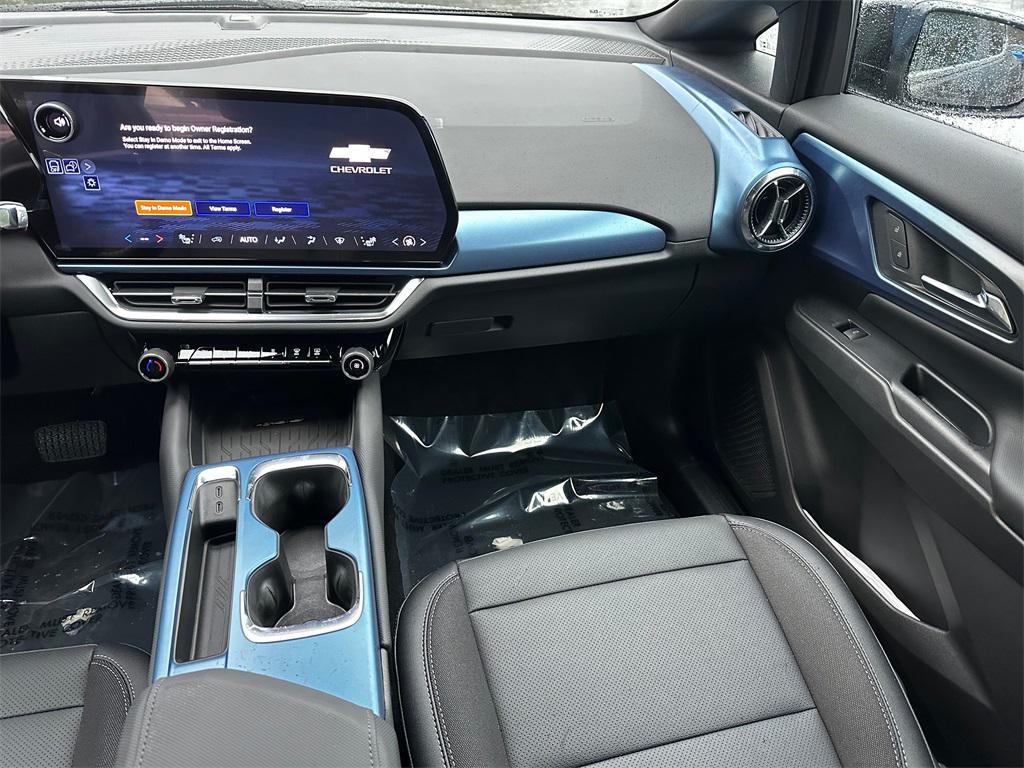 new 2026 Chevrolet Equinox EV car, priced at $40,095