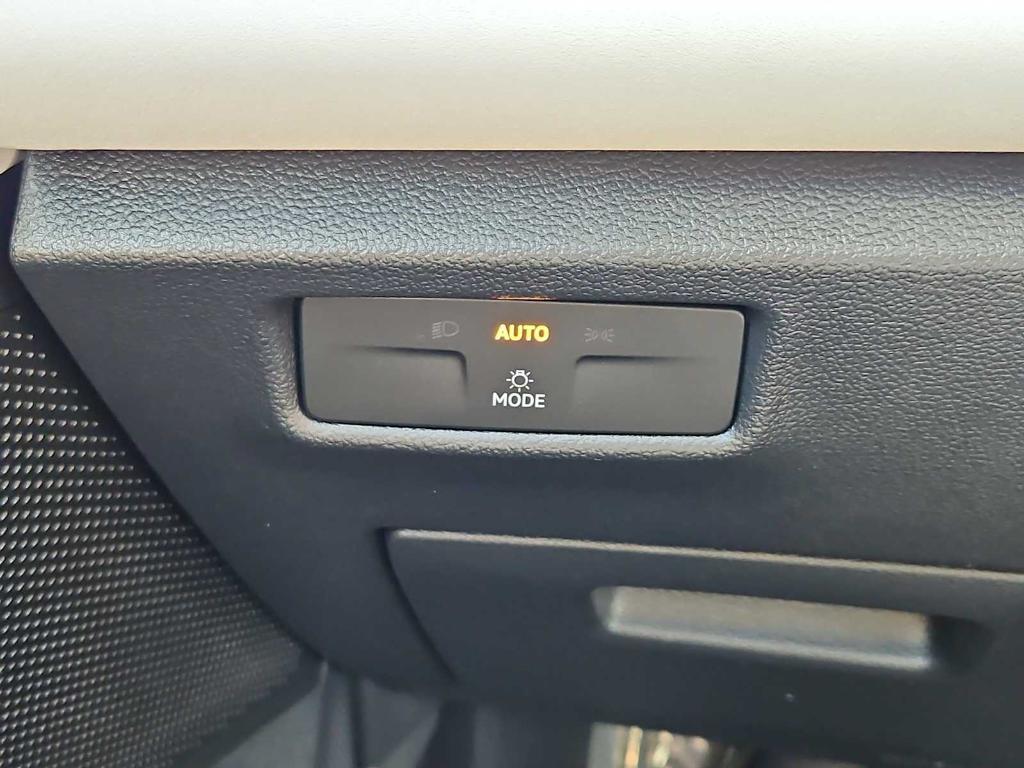 used 2025 Volkswagen Tiguan car, priced at $32,499