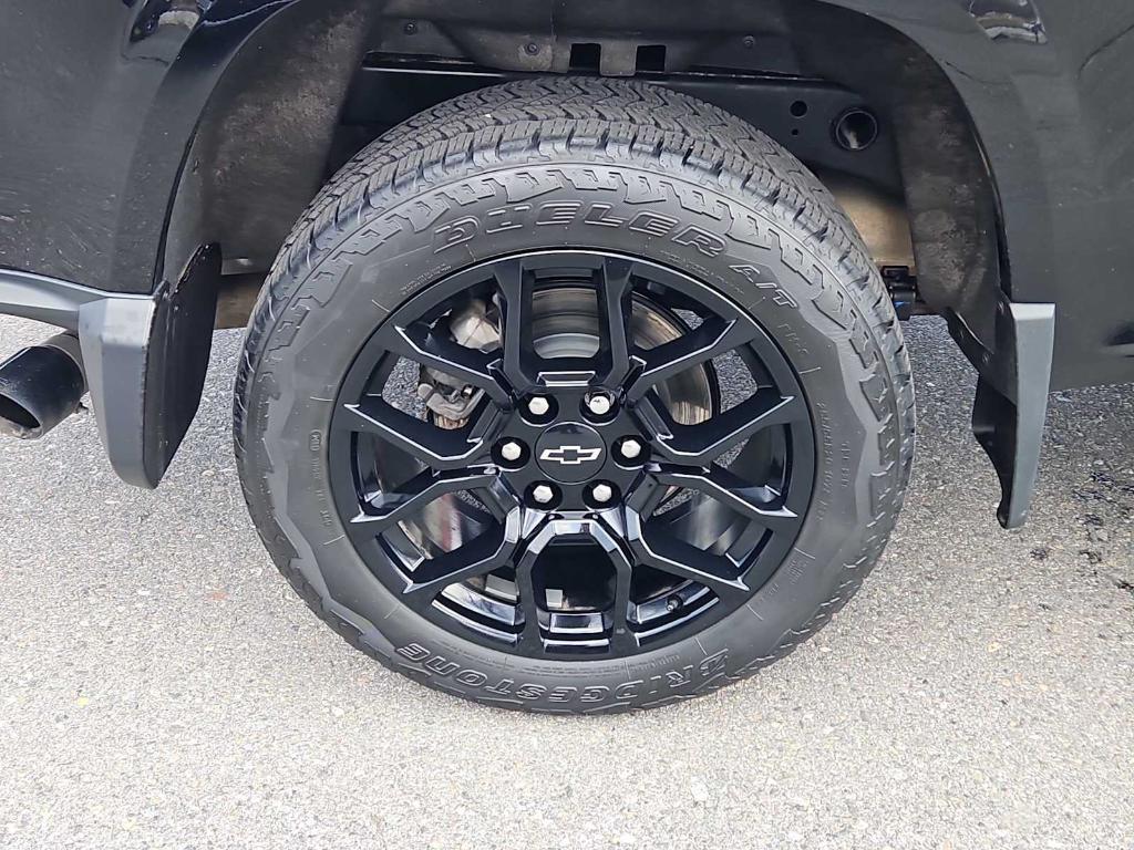used 2024 Chevrolet Colorado car, priced at $39,999