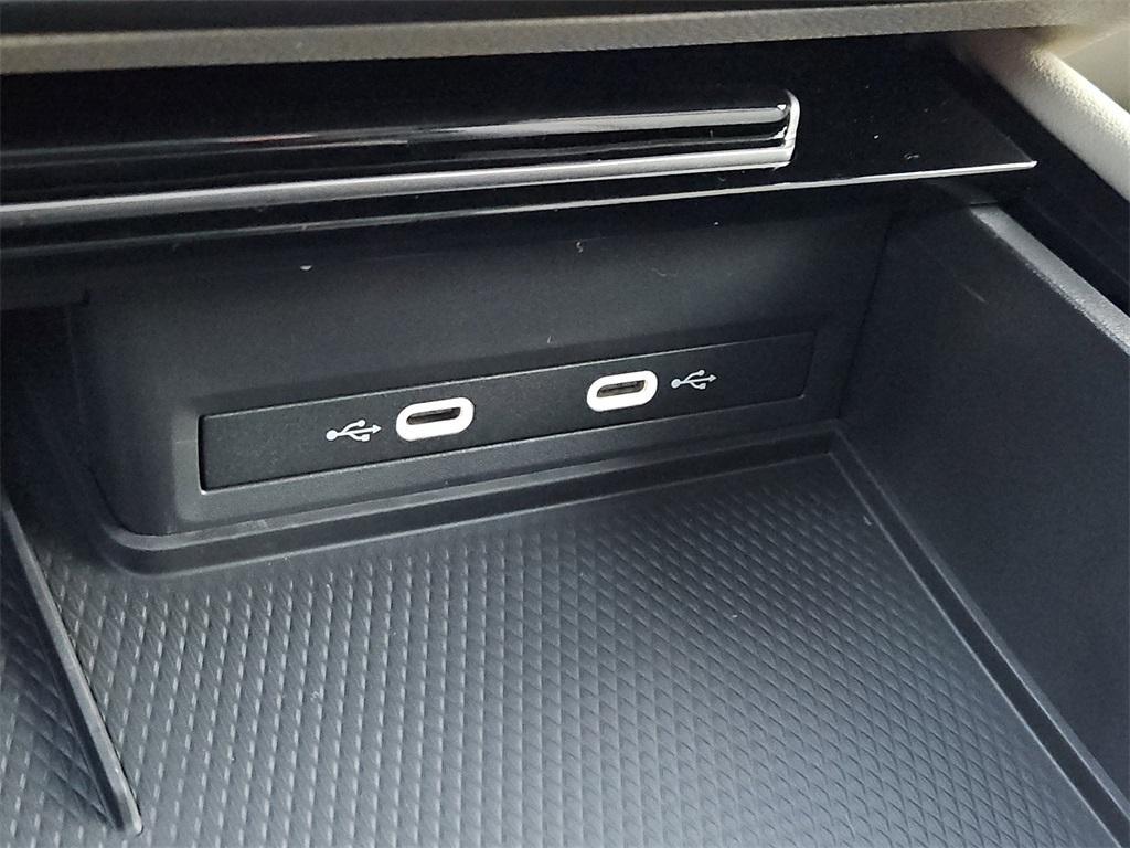 new 2026 Volkswagen Atlas car, priced at $55,864