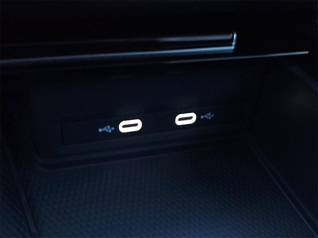 new 2026 Volkswagen Atlas Cross Sport car, priced at $54,324