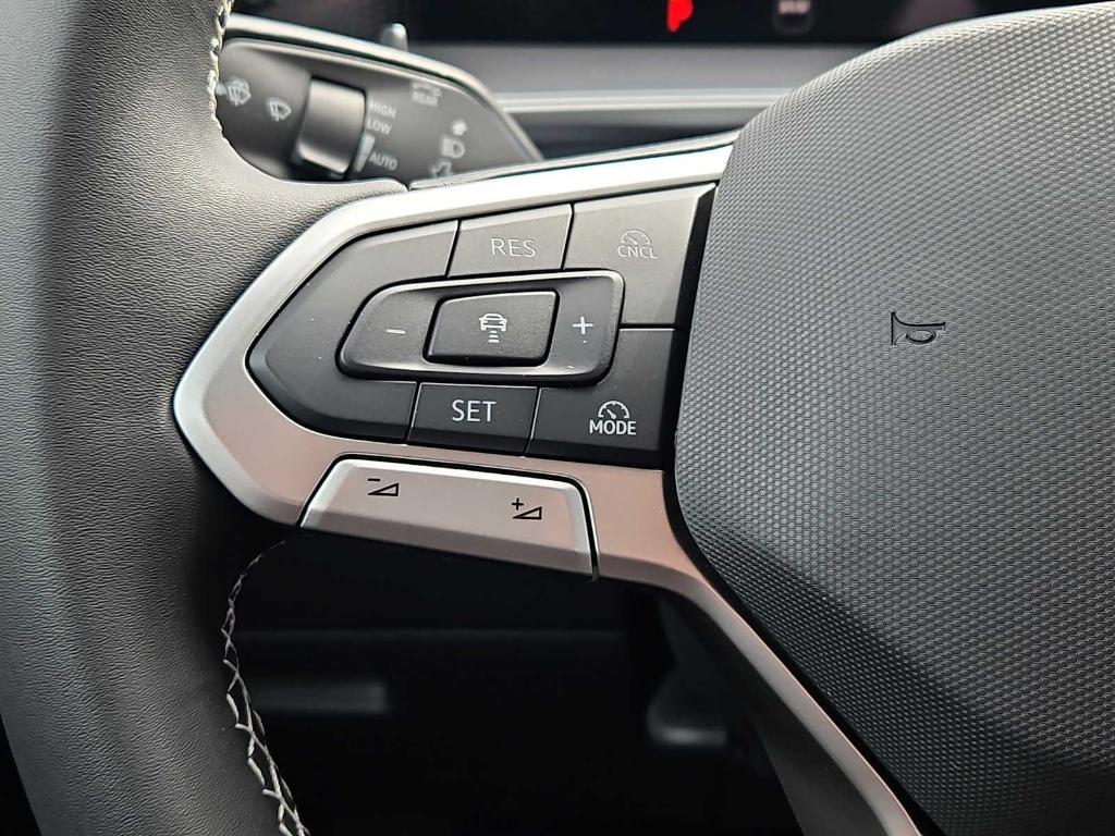 new 2026 Volkswagen Tiguan car, priced at $32,611