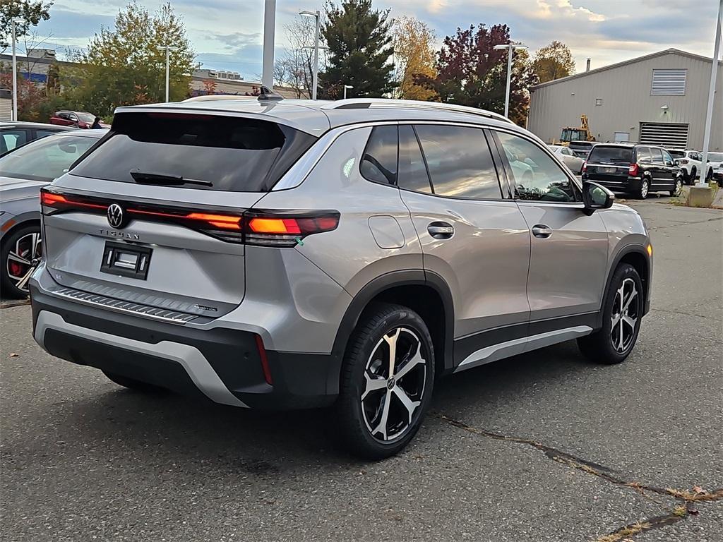 new 2025 Volkswagen Tiguan car, priced at $36,669
