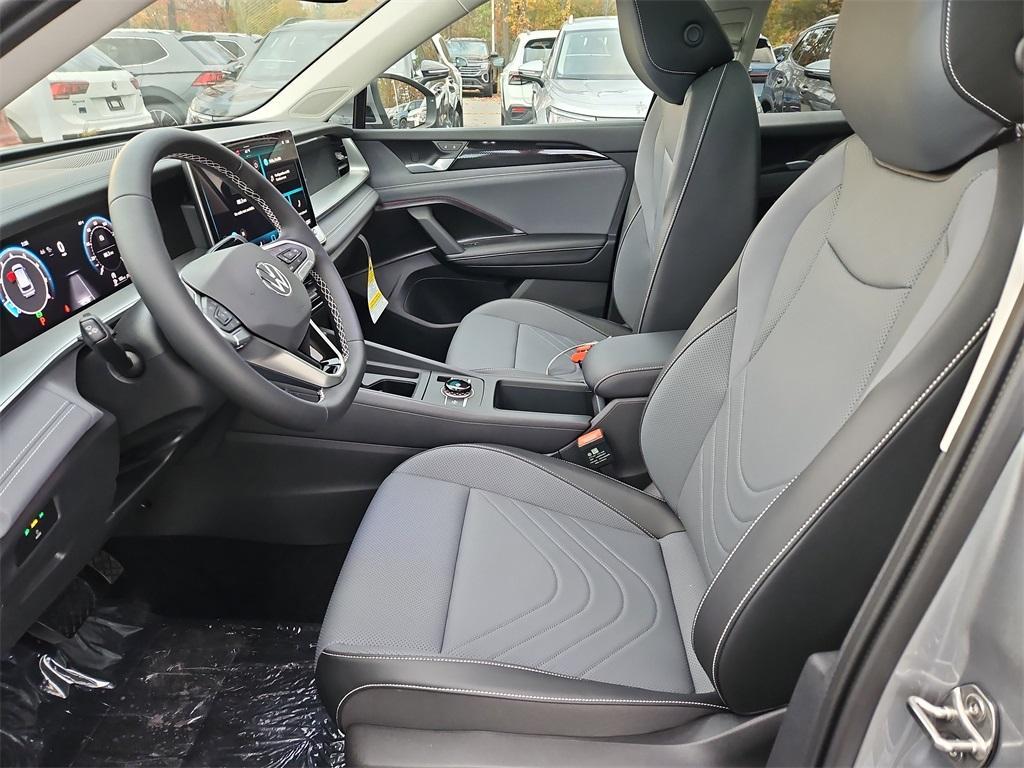 new 2025 Volkswagen Tiguan car, priced at $36,669