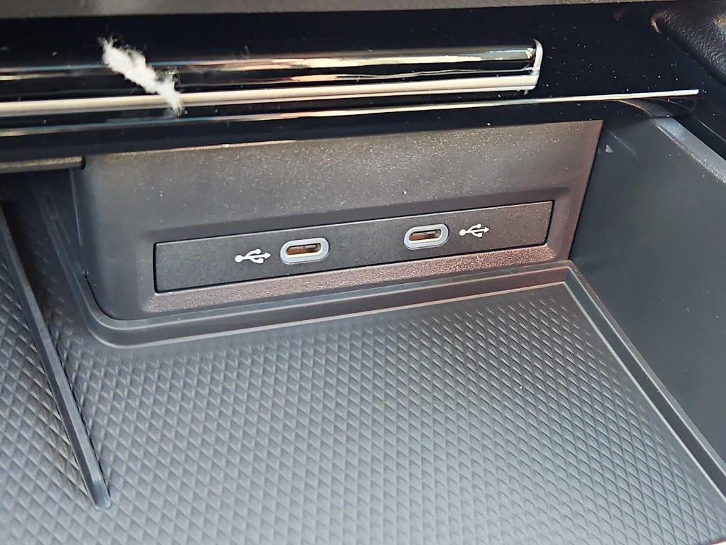 new 2026 Volkswagen Atlas car, priced at $49,677