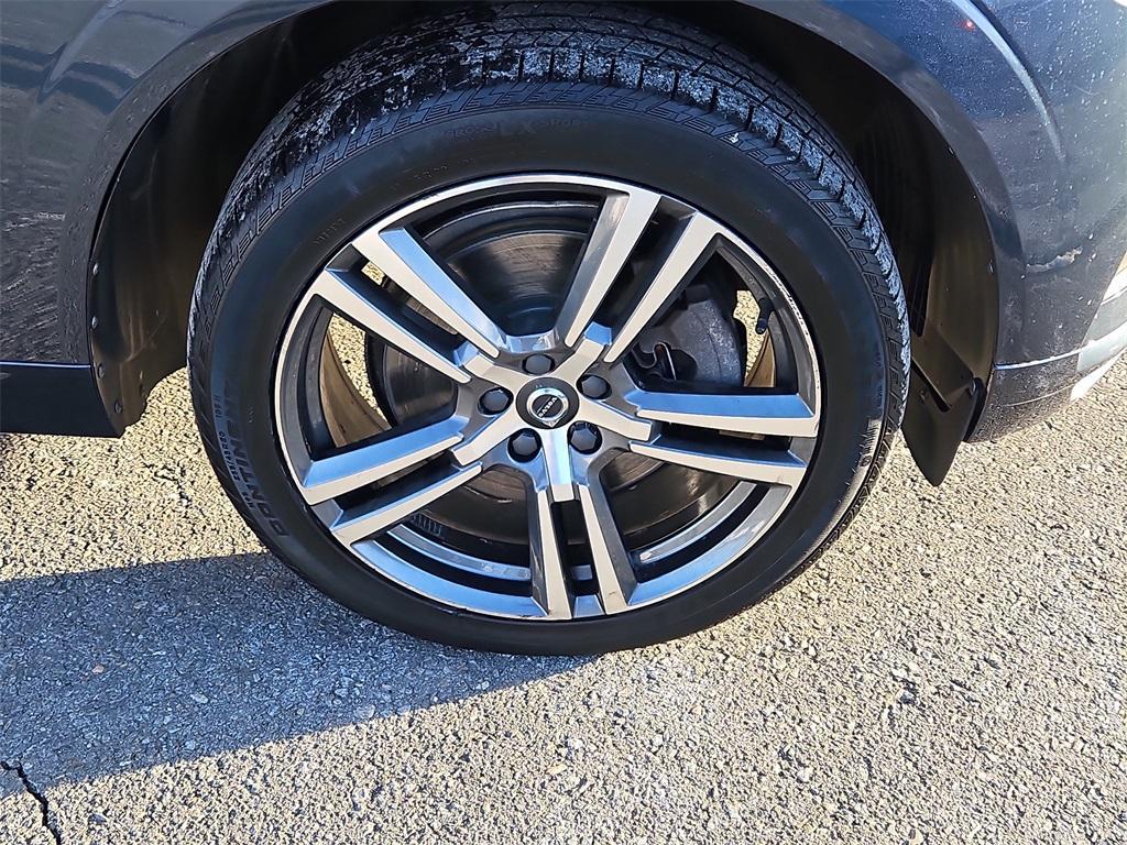 used 2020 Volvo XC60 car, priced at $28,799