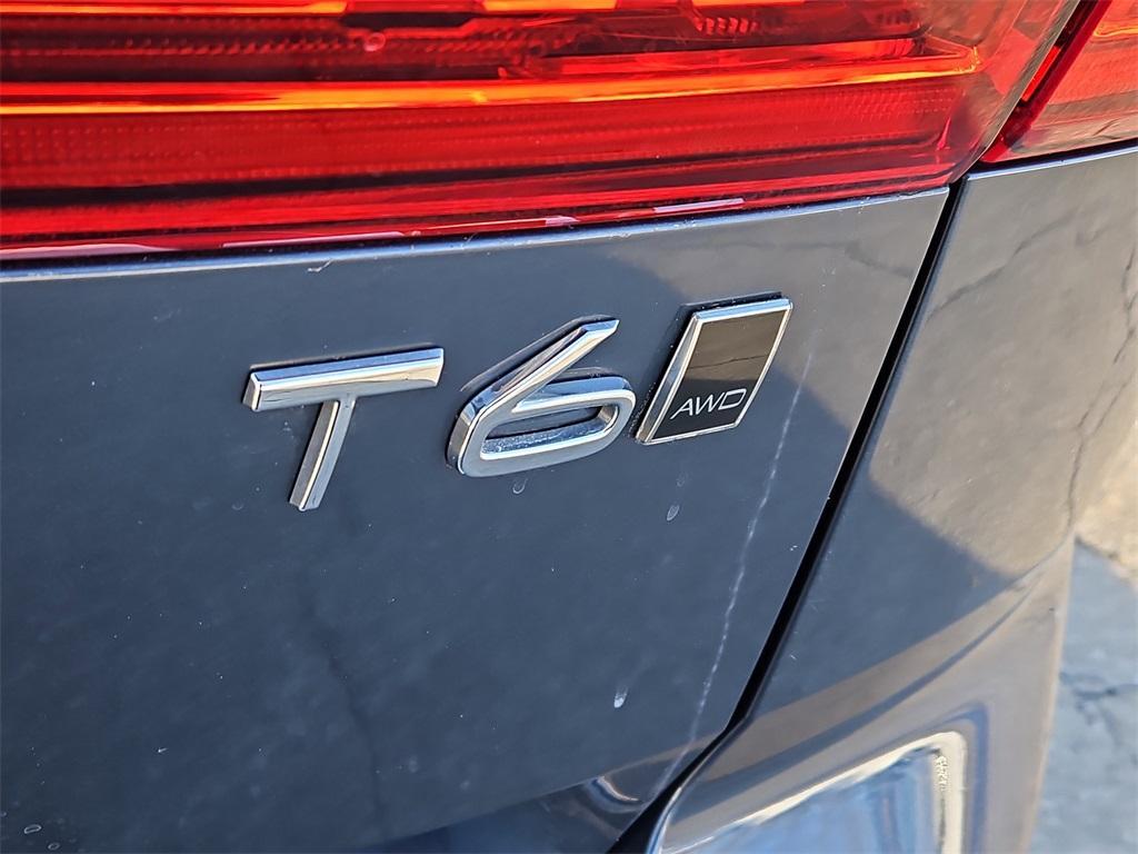 used 2020 Volvo XC60 car, priced at $28,799