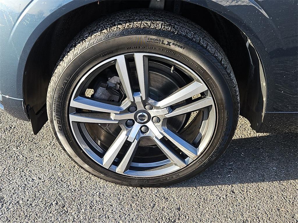 used 2020 Volvo XC60 car, priced at $28,799