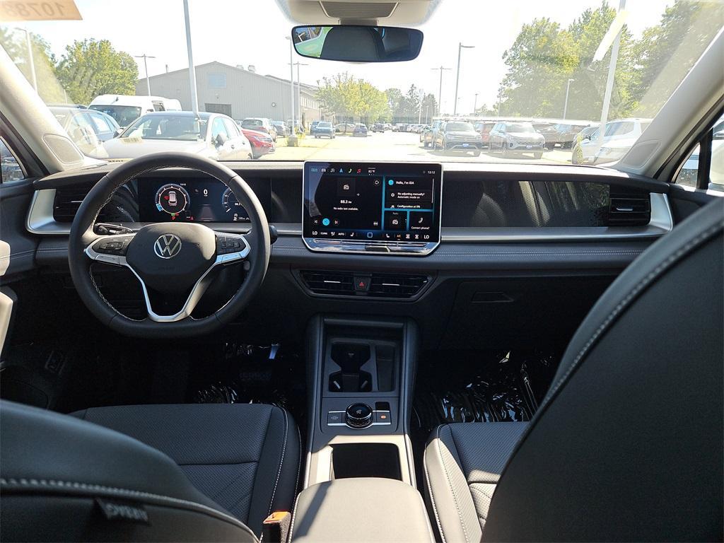 new 2025 Volkswagen Tiguan car, priced at $35,623