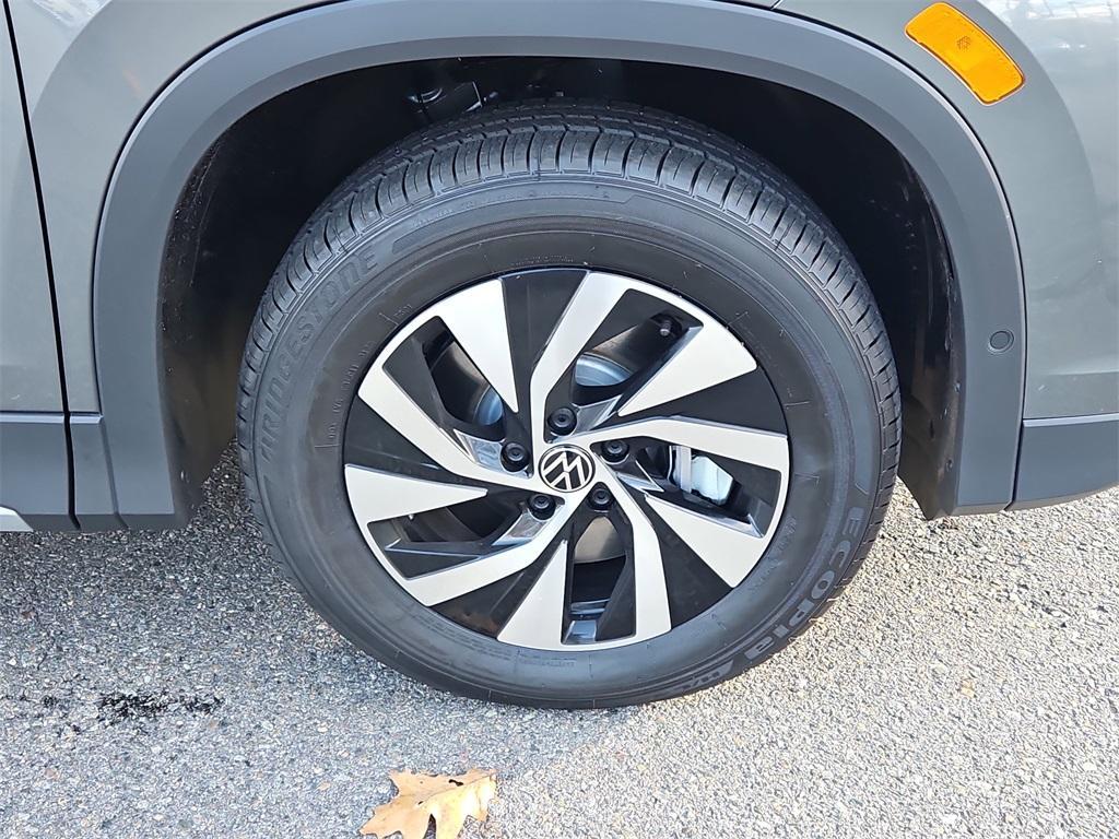 new 2026 Volkswagen Tiguan car, priced at $33,380