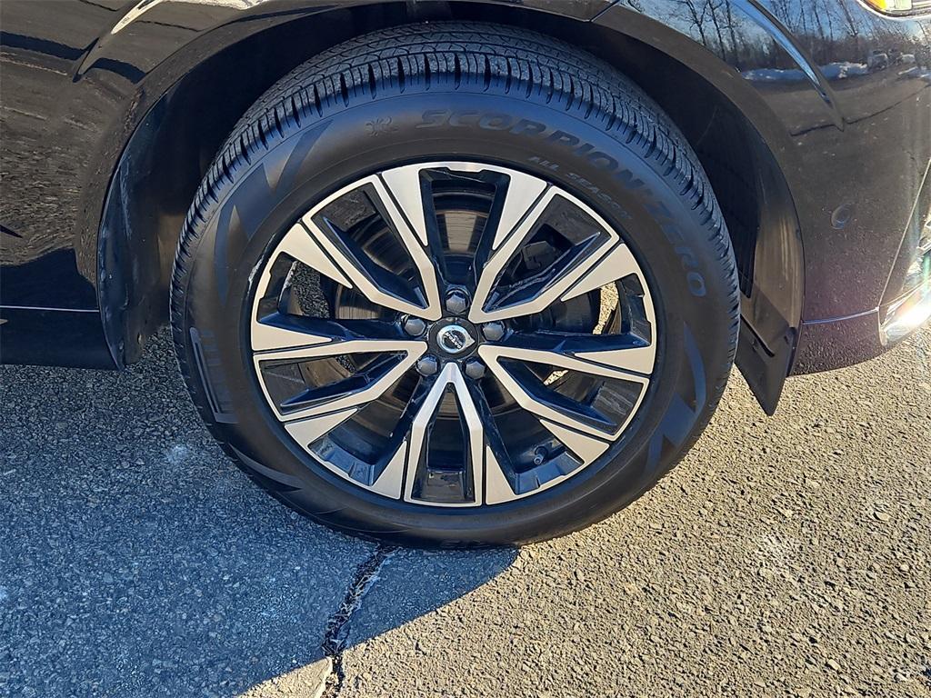 used 2024 Volvo XC60 car, priced at $38,999