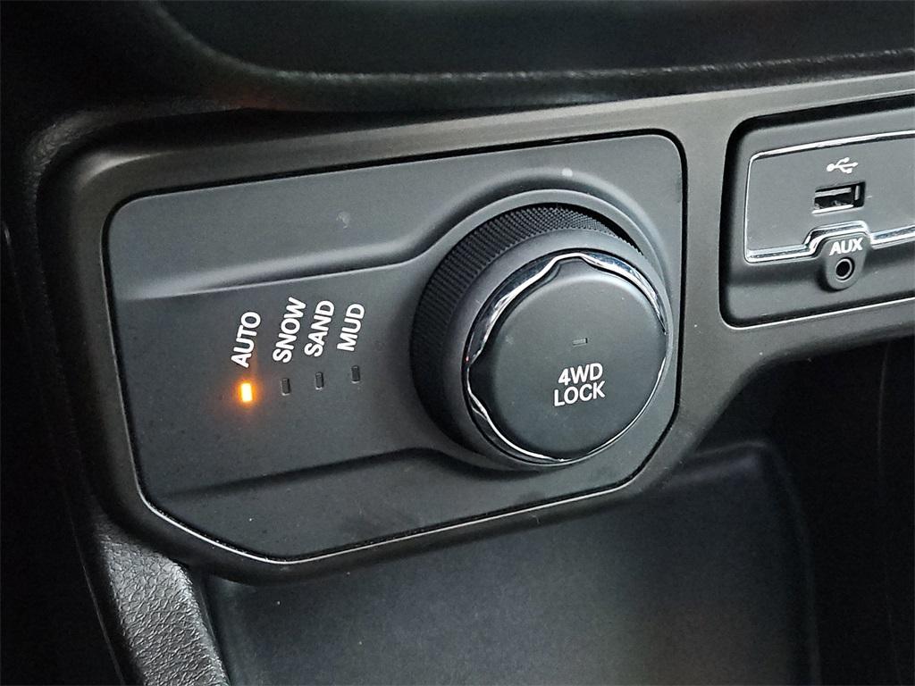 used 2021 Jeep Renegade car, priced at $17,999