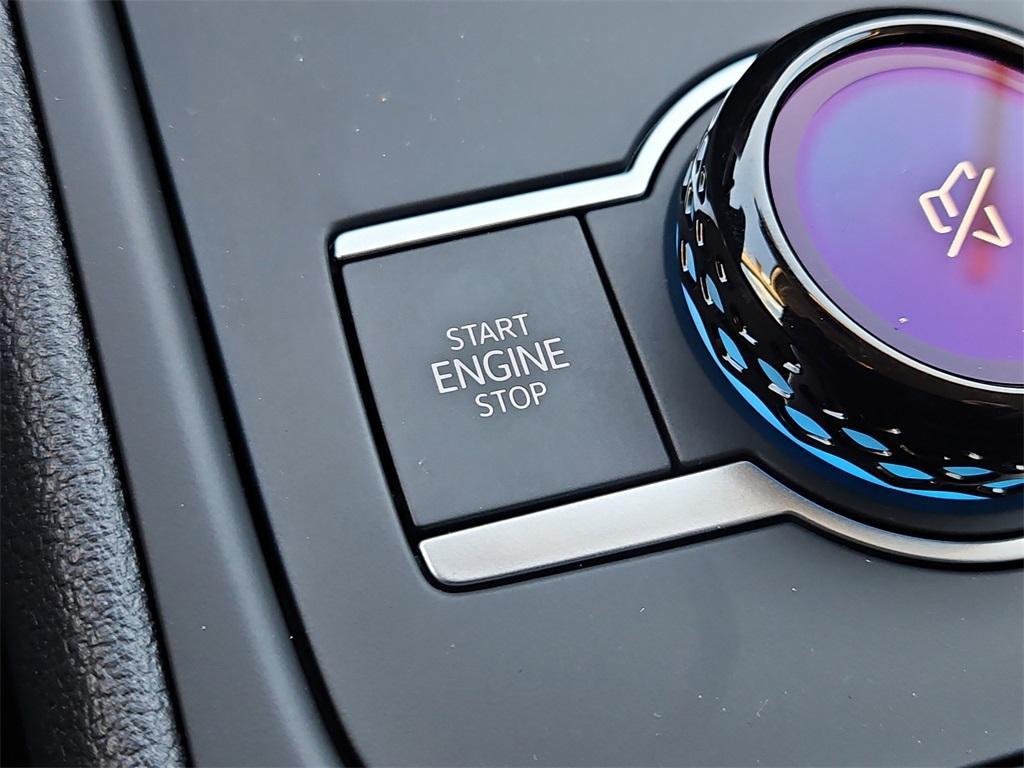 new 2025 Volkswagen Tiguan car, priced at $33,171