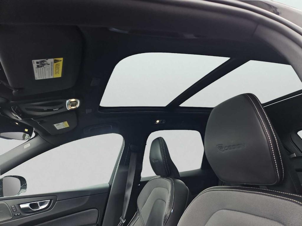 used 2020 Volvo XC60 car, priced at $23,987