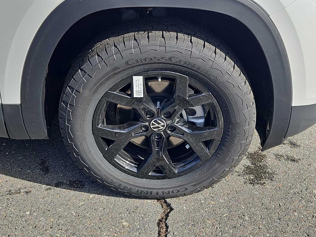 new 2026 Volkswagen Atlas car, priced at $50,827