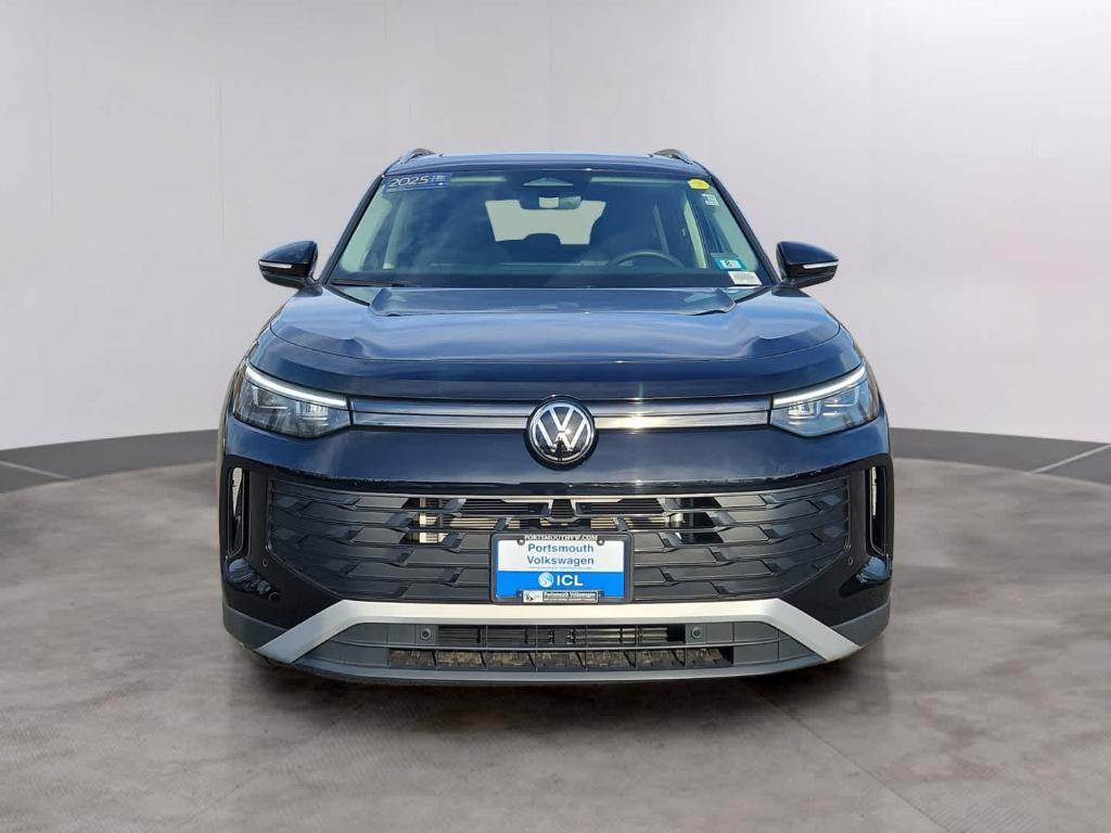 used 2025 Volkswagen Tiguan car, priced at $33,699
