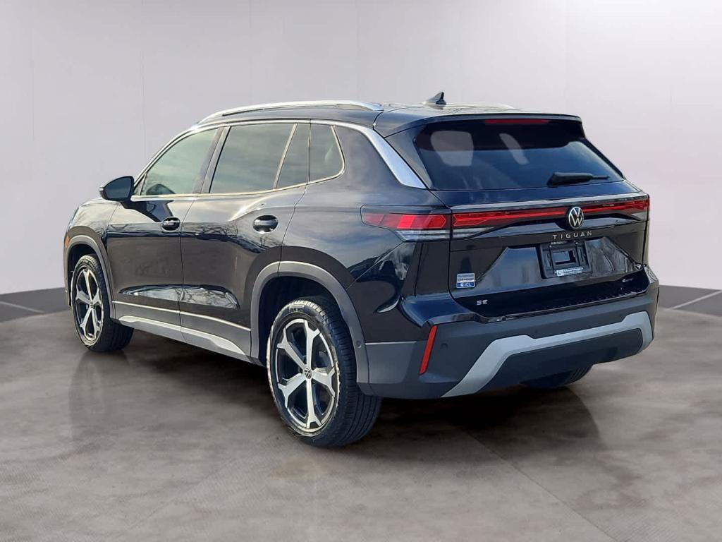 used 2025 Volkswagen Tiguan car, priced at $33,699