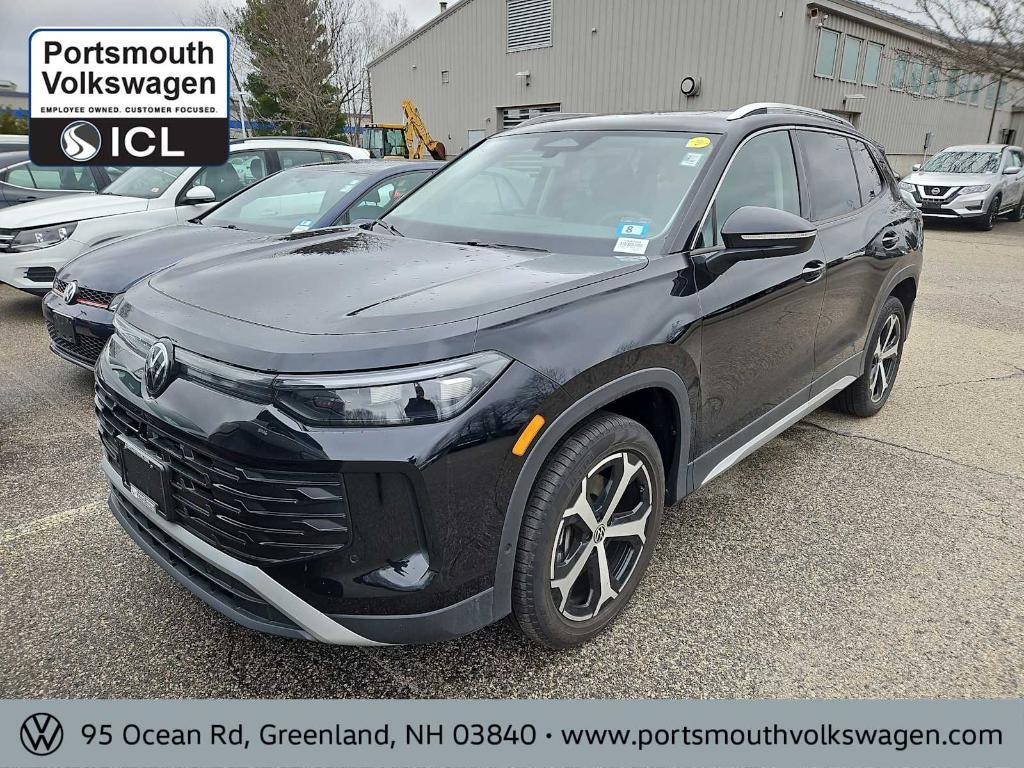 used 2025 Volkswagen Tiguan car, priced at $34,999