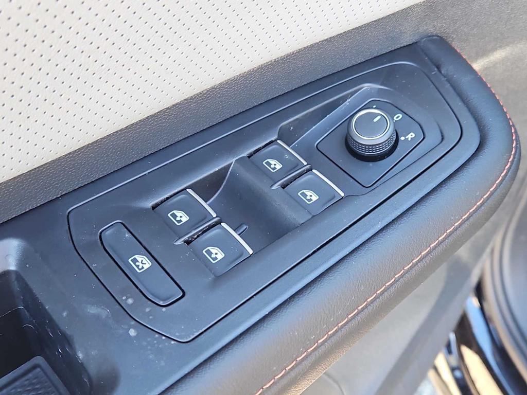 new 2026 Volkswagen Atlas car, priced at $45,434