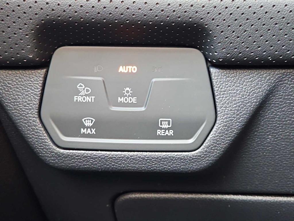 new 2026 Volkswagen Atlas car, priced at $38,482