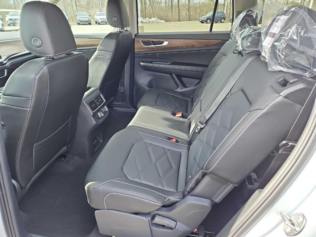 new 2026 Volkswagen Atlas car, priced at $38,482
