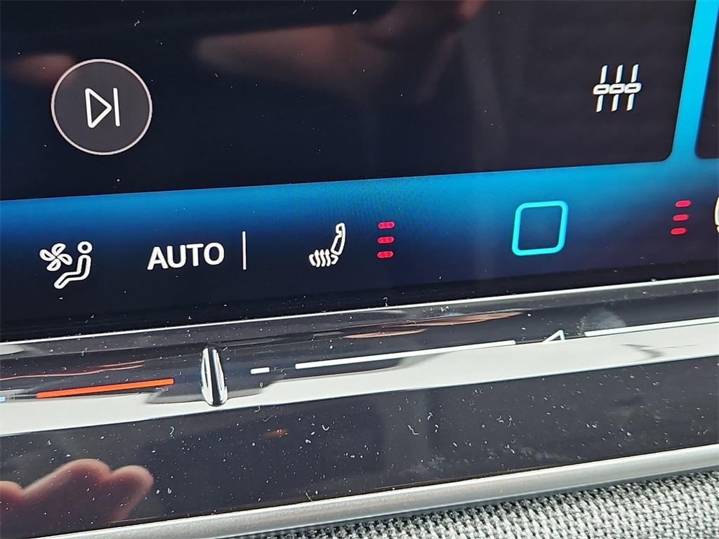 new 2025 Volkswagen Tiguan car, priced at $33,171