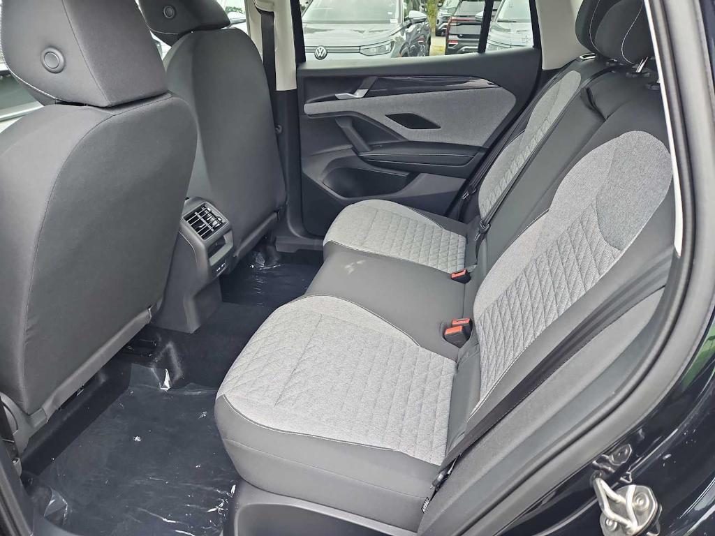 new 2025 Volkswagen Tiguan car, priced at $31,545