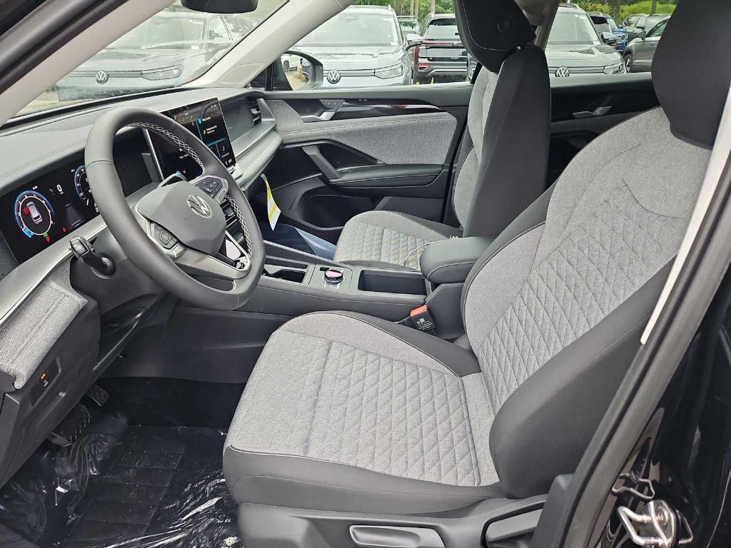 new 2025 Volkswagen Tiguan car, priced at $31,545