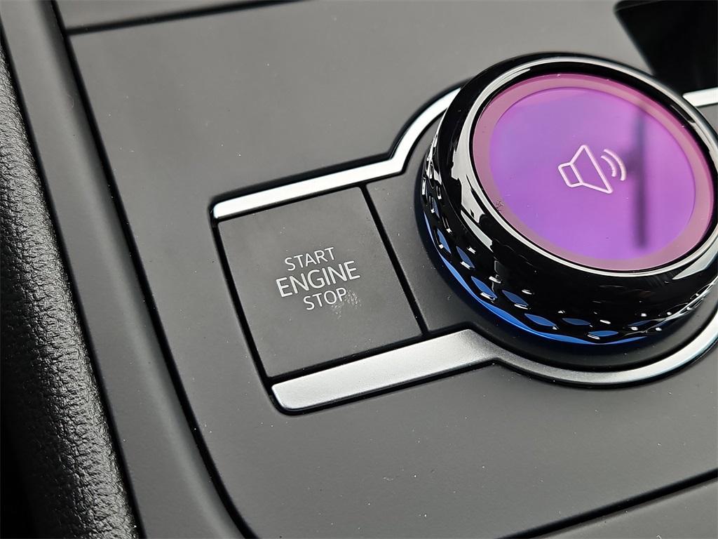 new 2025 Volkswagen Tiguan car, priced at $33,171