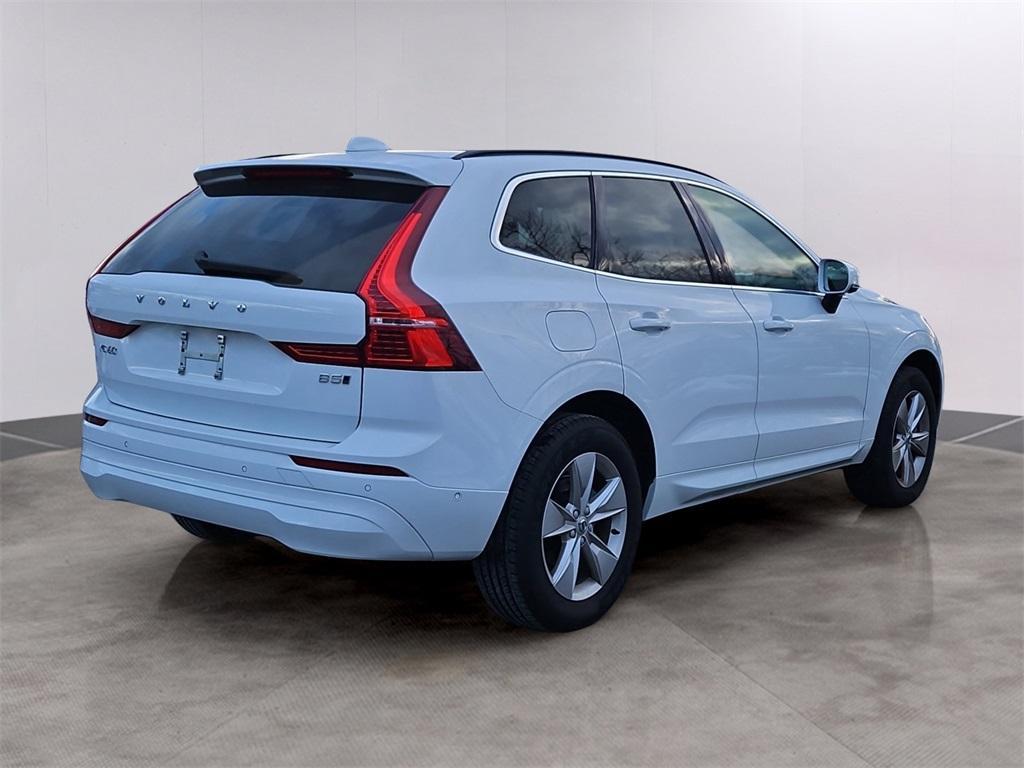 used 2022 Volvo XC60 car, priced at $27,299