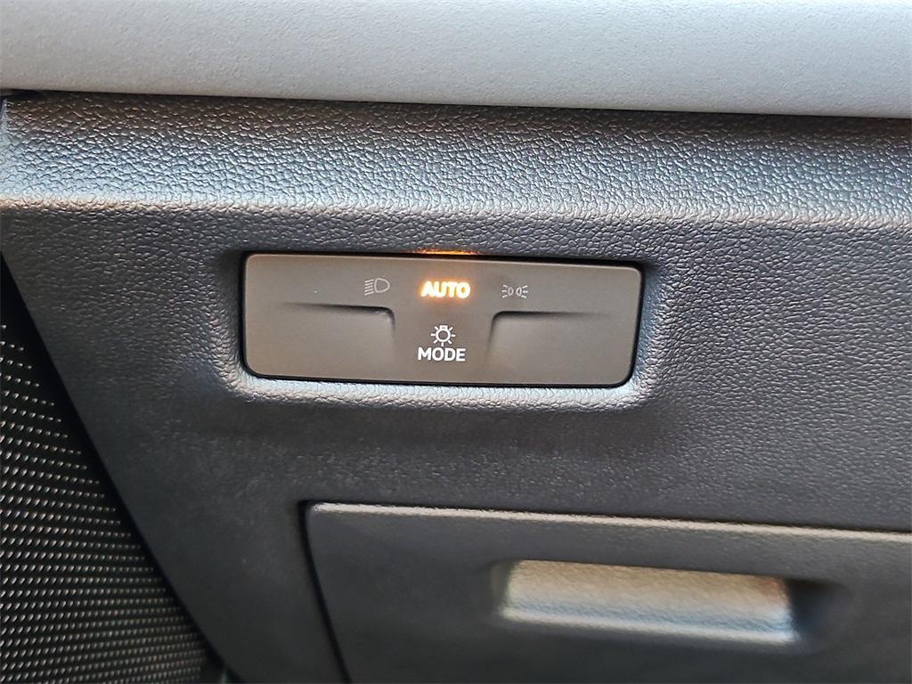 new 2025 Volkswagen Tiguan car, priced at $39,401