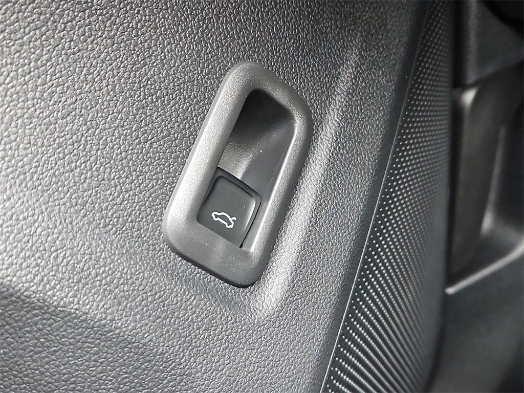 new 2025 Volkswagen Tiguan car, priced at $35,498