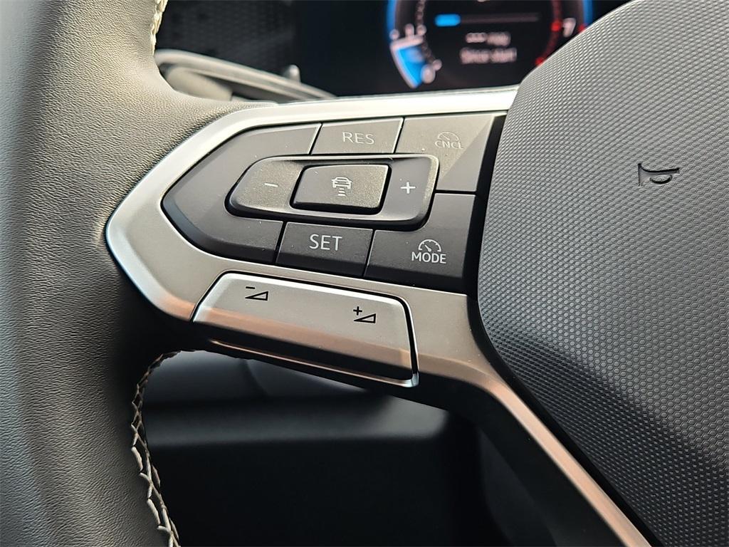 new 2025 Volkswagen Tiguan car, priced at $35,498