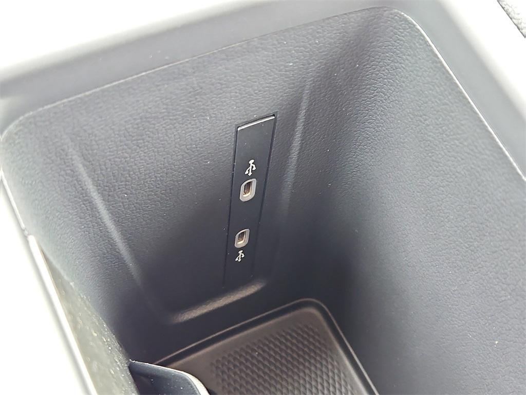 new 2025 Volkswagen Tiguan car, priced at $35,498