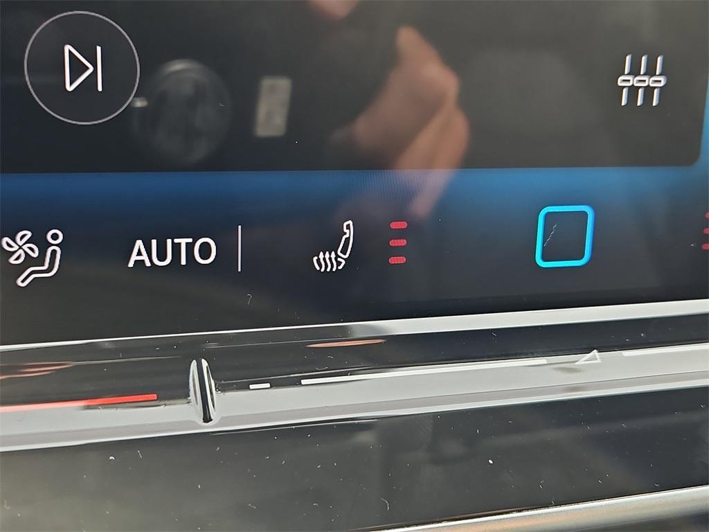 new 2025 Volkswagen Tiguan car, priced at $35,498