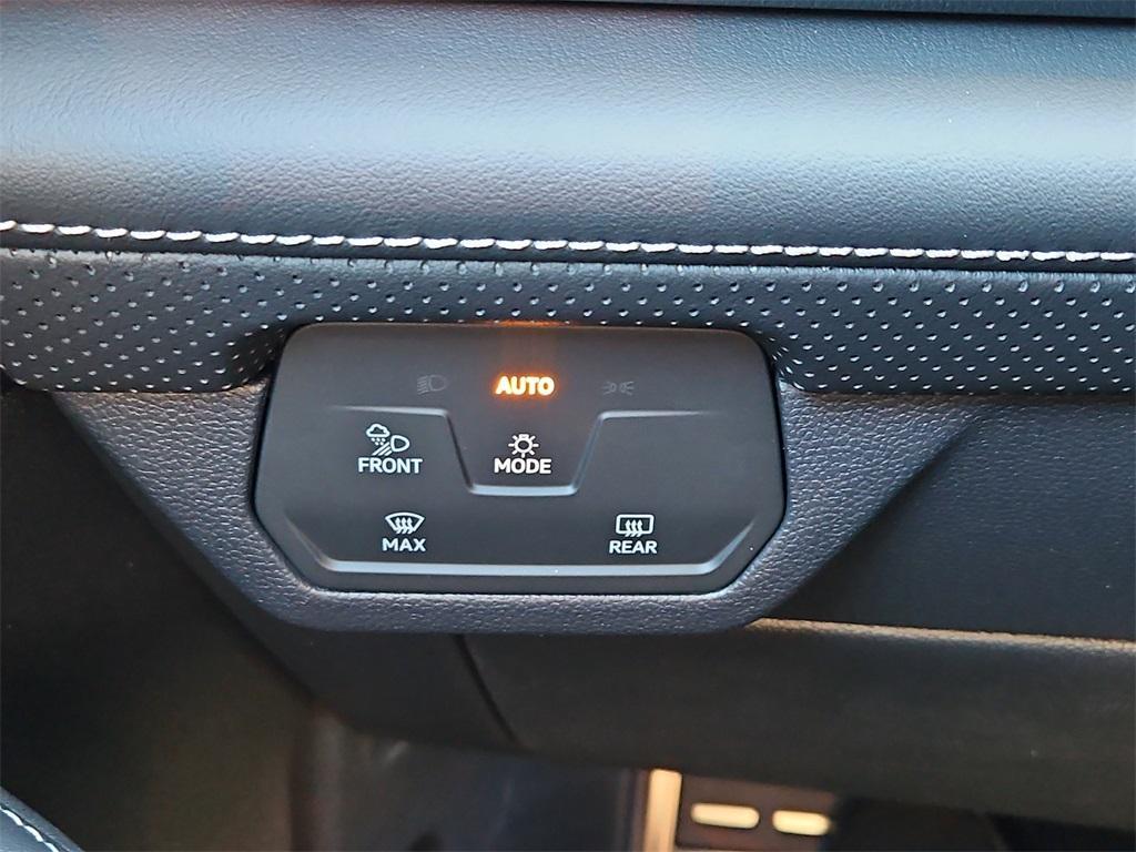 new 2026 Volkswagen Atlas Cross Sport car, priced at $54,324