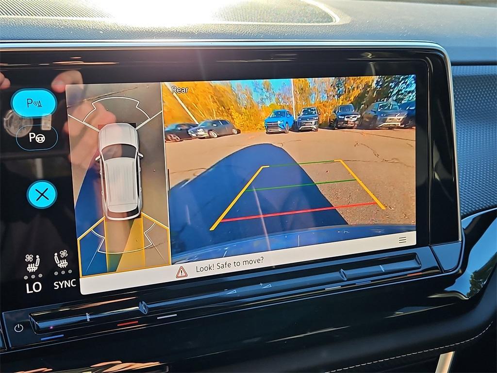 new 2026 Volkswagen Atlas Cross Sport car, priced at $54,324