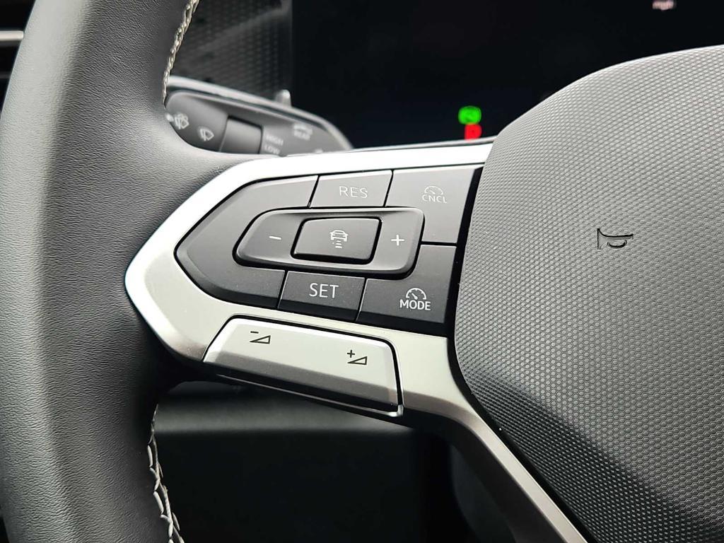 new 2026 Volkswagen Tiguan car, priced at $33,968